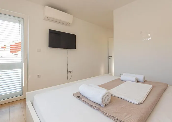 Iva By Guide * Sibenik